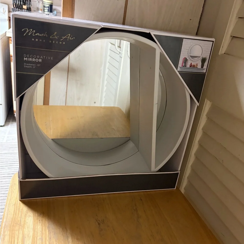 WHITE MIRROR GLASS  DISPLAY SHELF MODERN ROUND WALL UNIT BATHROOM BEDROOM